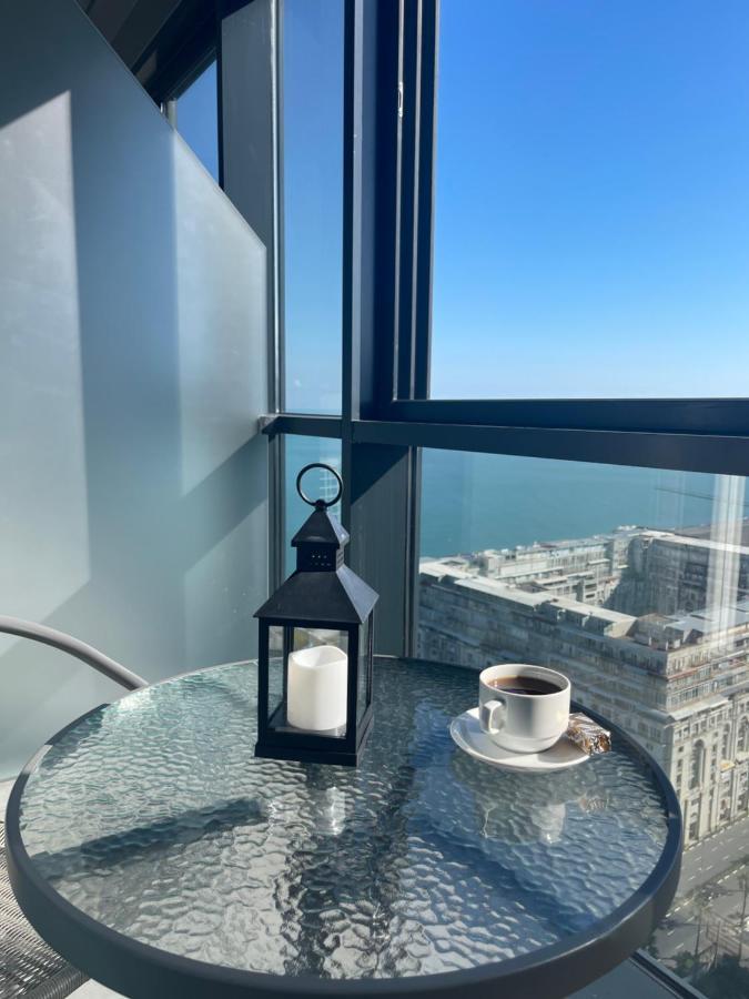Apartment 16,26,27 Floors In Alliance Palace Batumi Exterior foto